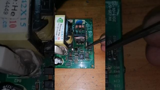 Ремонт сварочного полуавтомата Сварог mig 200y. Неисправен импульсный источник питания. смотреть онлайн