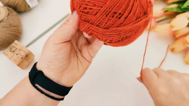 Полезные советы для начинающих вязальщиц. Как достать нить из середины мотка. смотреть онлайн