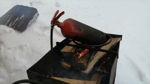 Как отогреть трубу в земле, самодельный парогенератор из огнетушителя.