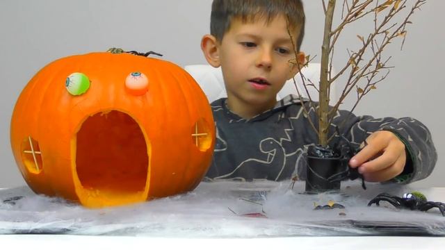 Готовимся к Хэллоуину/DIY дом ведьмы из тыквы/Хомяк в образе ведьмы/Hamster as a witch смотреть онлайн