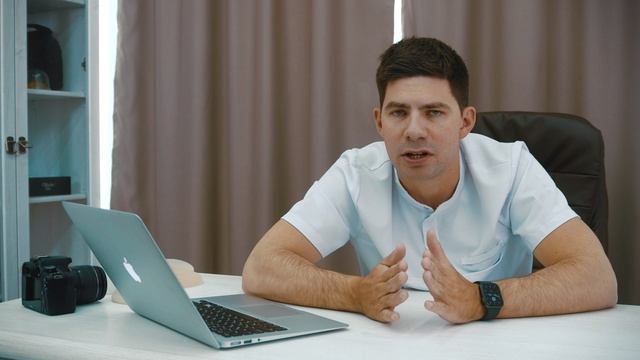 Удаление грудных имплантов: Показания и последствия