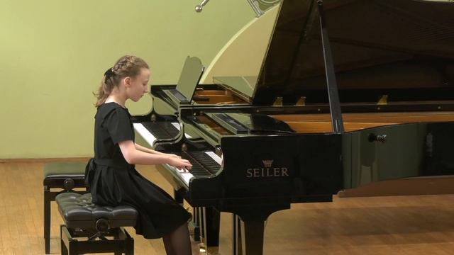 В.А. Моцарт Соната № 15 К-545 С-dur, 1 часть до мажор смотреть онлайн