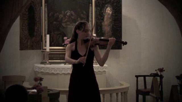 Bach: Partita #2 in D minor for Violin Solo - Claudia Schaer смотреть онлайн