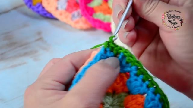 (Pelotas de grannys) Paso a paso en crochet. смотреть онлайн