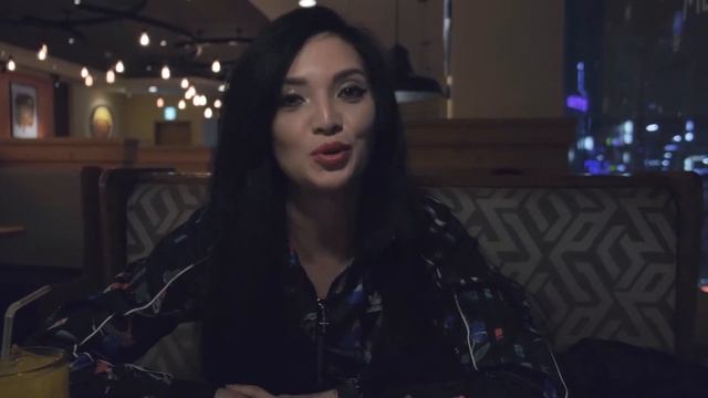 Подземный торговый центр в Бупенге, Стейк, прогулки смотреть онлайн