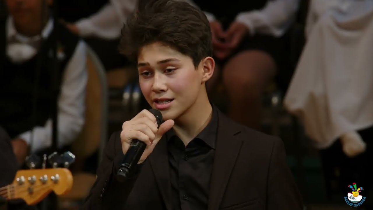 Гала-концерт фестиваля «Белый Пароход» 2022: песня «Вечер на рейде» смотреть онлайн