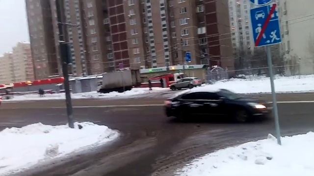 город Зеленоград 16 район Крюково корпус 1640 пожар в филиале Сбербанка смотреть онлайн