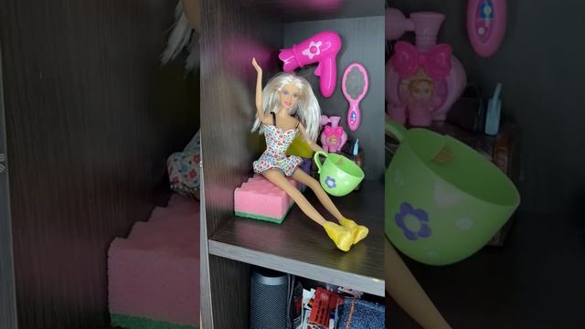 Света и Проклятая кукла Барби в реальной жизни. Месть Барби Кто победит? смотреть онлайн