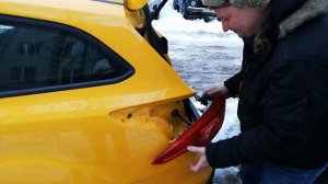 Такси Форд Фокус 3 универсал рестайл. Замена лампы стоп-сигнала заднего фонаря.