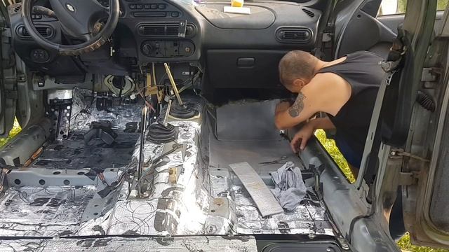 ШУМОИЗОЛЯЦИЯ НИВЫ ШЕВРОЛЕ СВОИМИ РУКАМИ смотреть онлайн