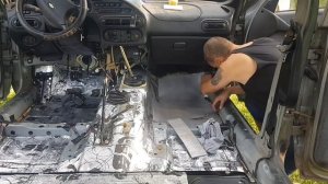 ШУМОИЗОЛЯЦИЯ НИВЫ ШЕВРОЛЕ СВОИМИ РУКАМИ