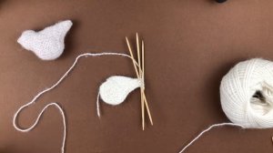 Подробный мастер-класс по вязанию игрушки спицами