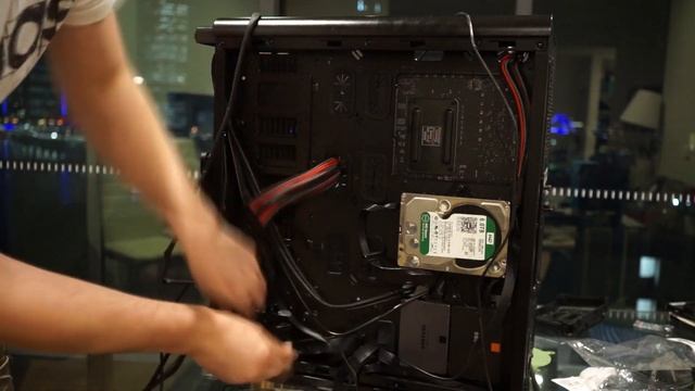 Ultimate Time-Lapse Gaming PC Build (Montando um Super Gaming PC) смотреть онлайн