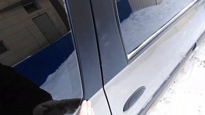 Оклейка стоек дверей Ларгуса плёнкой под Ларгус  Кросс.