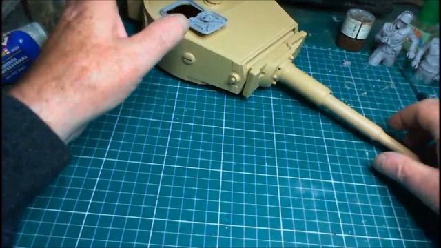 HOBBY BOSS 1/16 Scale Pz.Kpfw.VI TIGER 1 Build Update 2 смотреть онлайн