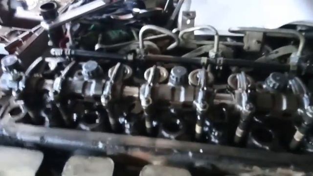 #MITSUBISHI #AUTOMOTIVE #vlog  Mitsubishi 4D32 Canter DIESEL ENGINE |VALVE CLERANCE