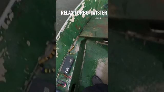 Ловля судака. Судак на твистер Relax. Рыбалка смотреть онлайн