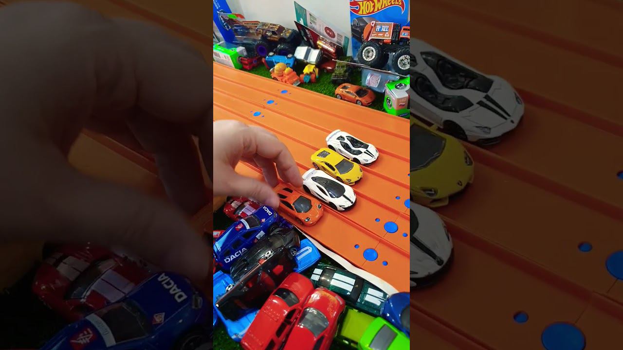 McLaren против Lamborghini