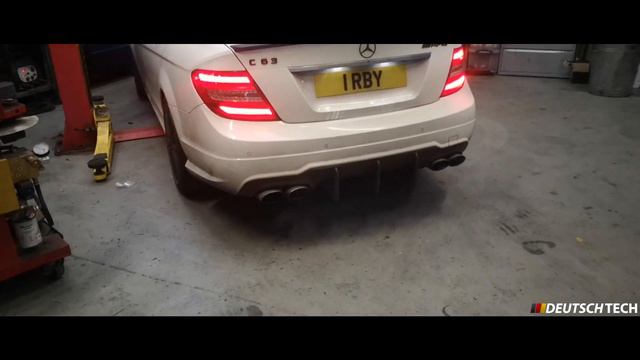 Mercedes C63 AMG W204 Custom Exhaust with X pipe смотреть онлайн