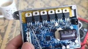 Ремонт контроллера электросамоката Xiaomi M365 (PRO). Колесо крутится с трудом.