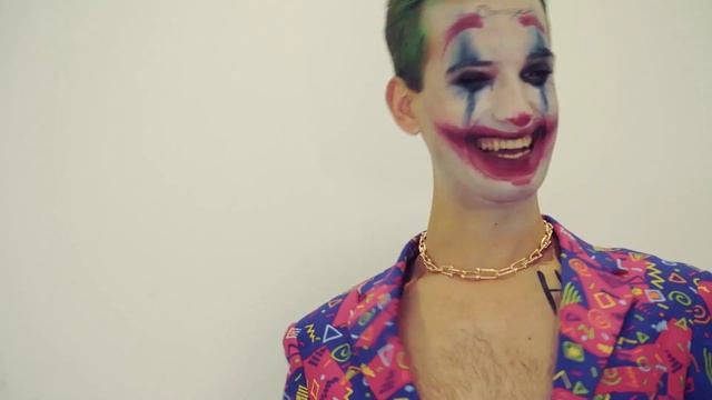 Идеи для страшных и ужасных шуток на Хэллоуин смотреть онлайн