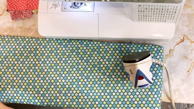 Beginner Sewing Project - How to DIY Christmas Gifts with Fabric Scraps, Quick 5 Minute Crafts смотреть онлайн