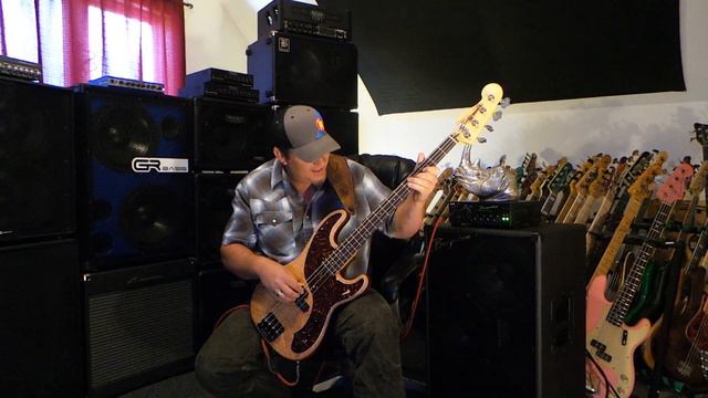 Dirty P Bass Funkin' - Nordstrand NP4 pickups - Andy Irvine смотреть онлайн