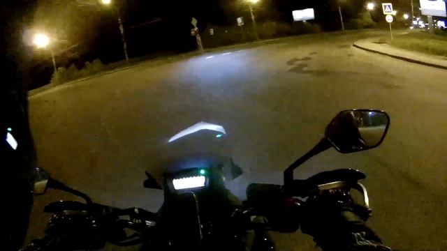 Двухколесный паркетник на автомате. Тест-драйв Honda NC700X DCT смотреть онлайн