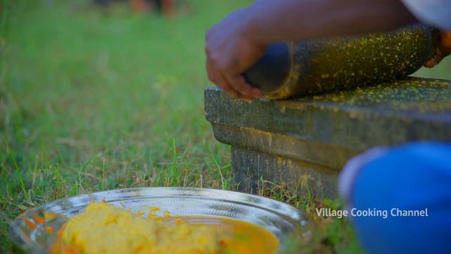 GINGER CHICKEN | 500 Chicken Legs With Ginger | Traditional Ginger Chicken Recipe Cooking in Villag смотреть онлайн