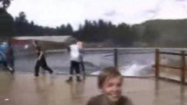 Подругу волной) смотреть онлайн