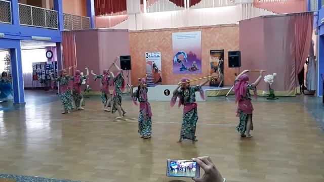 Фольклор. Дети группа. Саиди. Студия восточного танца "AL-RAKASA" смотреть онлайн
