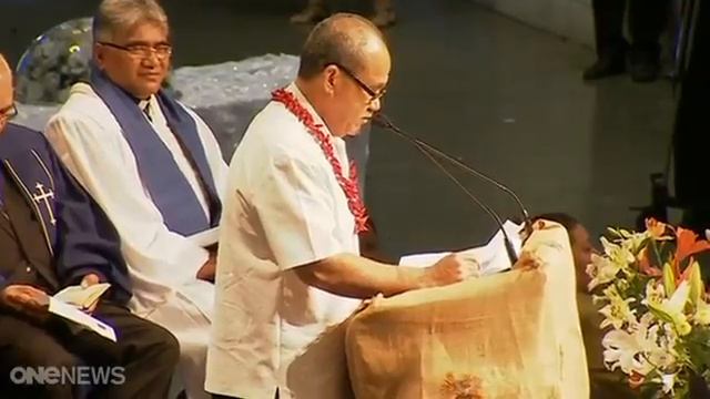 Tears and laughter as Peter Fatialofa farewelled смотреть онлайн