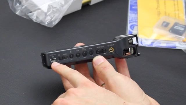 ZOOM H1 Unboxing and short Review in english смотреть онлайн