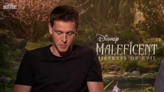 Maleficent: Mistress of Evil Cast Interviews | Angelina Jolie, Michelle, Elle & more | Extra Butter смотреть онлайн