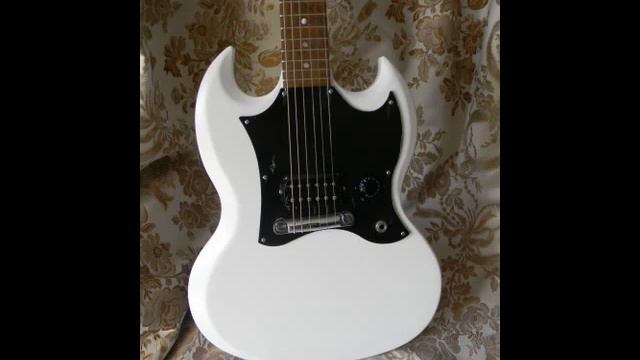 White SG Melody Maker смотреть онлайн