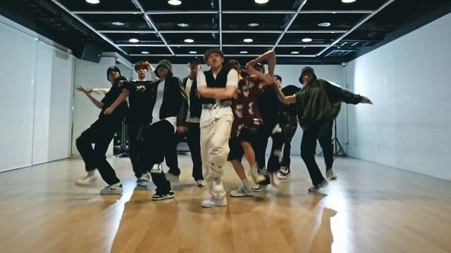 Xikers - 'Koong' Dance Practice Mirrored