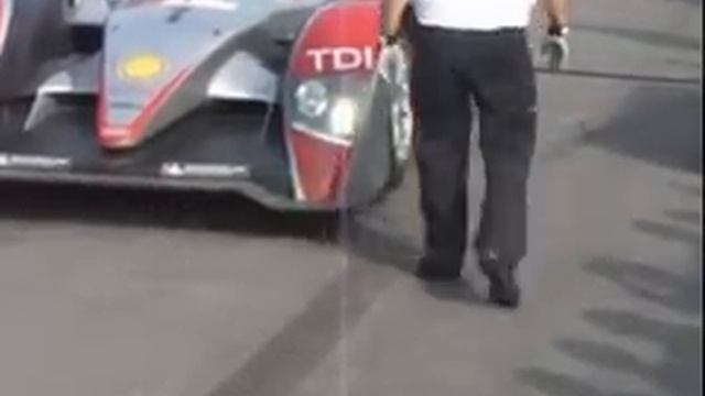 Dindo Capello con l'Audi R10 смотреть онлайн