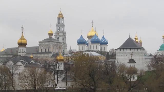 Свято-Троицкая Сергиева Лавра - панорамный вид смотреть онлайн