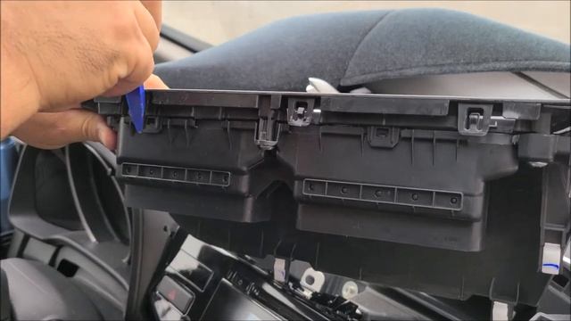 How to Remove Radio / Navigation / Touch Screen from Honda Fit 2015 for Repair. смотреть онлайн