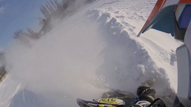 Зимой Без Шипов На Ендуро Мотоциклах/ ОтмороzZzki of DV/ YAMAHA YZ450F, SUZUKI RM250 смотреть онлайн