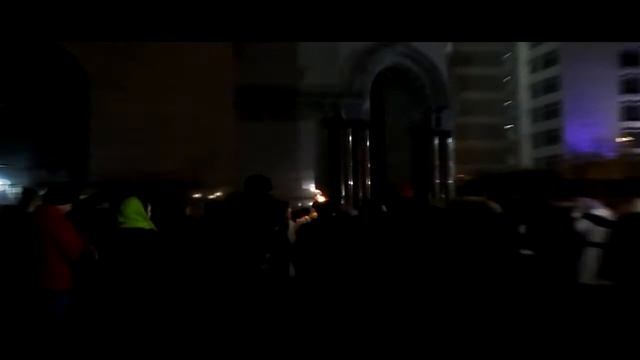 Екатеринбург. Храм-на-Крови. Крестный ход. Светлая Пасха 8.04.2018. смотреть онлайн