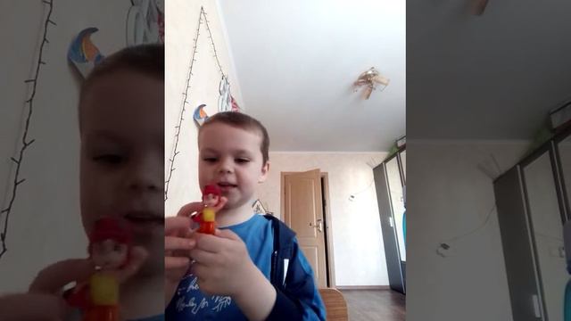 распаковка игрушек амонг ас и бравл старс смотреть онлайн