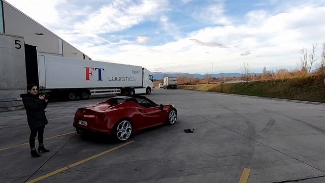 [ENG SUB] Alfa Romeo 4C EXHAUST BATTLE - HD SOUND ? смотреть онлайн
