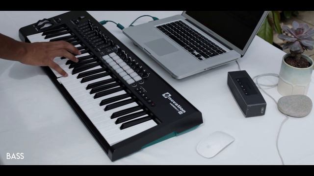Making A Trap Beat Loop - Novation Launchkey Performance (Ableton) смотреть онлайн