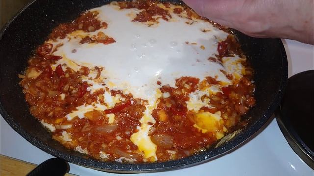 Курица в необыкновенном соусе, а всё дело только почти в одном ингредиенте смотреть онлайн