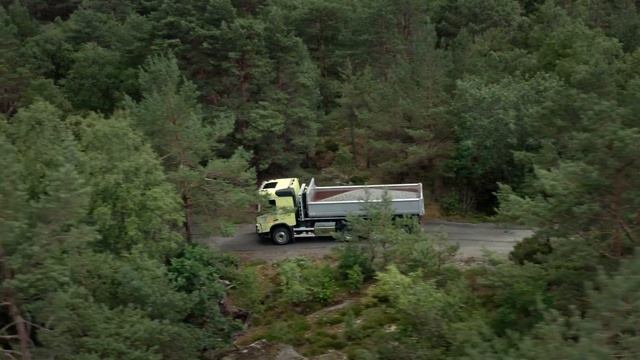 Volvo Trucks - Test Drive Of The Volvo FMX (some Features And How To Use Them)