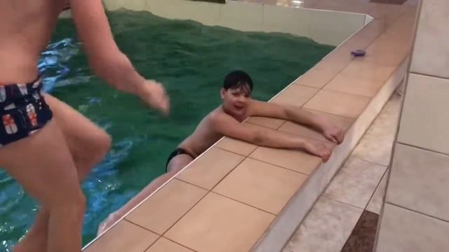 Наш с мужиками отдых в сауне. Our rest with the men in the sauna. смотреть онлайн