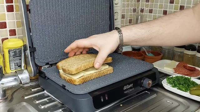 O kadar lezzetli ki her gün yapıyorum ! Basit ve kolay tost Sanayide bile bundan iyisi yok смотреть онлайн
