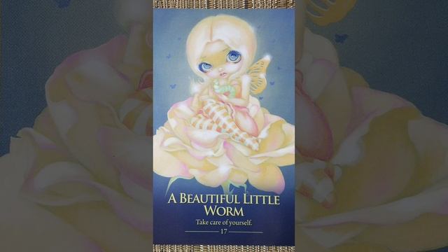 A Beautiful Little Worm (17)? Oracle of the Shapeshifters card meaning смотреть онлайн