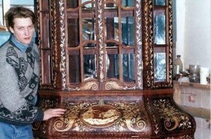 🎀Витрина для посуды в гостиную. В гостях у ⭐Краснодеревщик Руслан Мастеровой. Искусство Маркетри